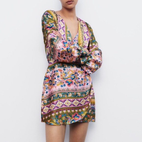 Zara Dresses & Skirts - Silky long sleeved mini Dress